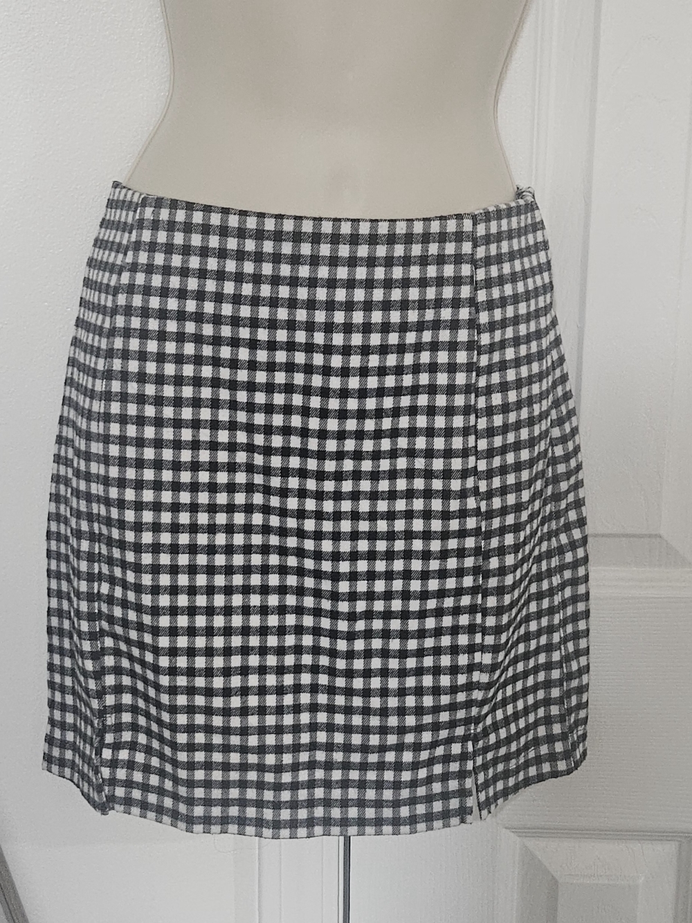 love on a hanger Black and White Gingham High-Low Skirt